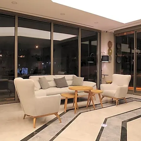 Guelluek Uno Elegance * Milas