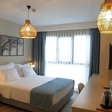 Hotel Guelluek Uno Elegance *